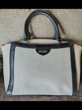 Nine West Colorblock Canvas   Black Cream Handbag-Like New
